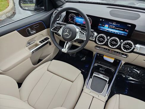 New 2026 Mercedes-Benz GLB 250 4MATIC image 28