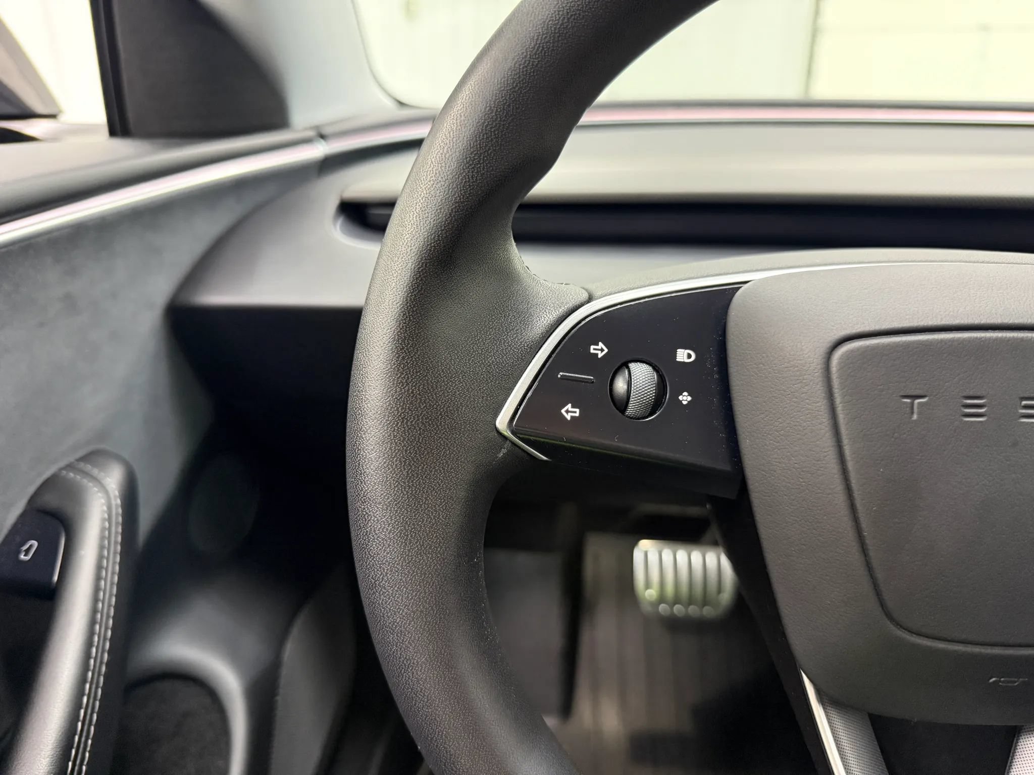 Used 2024 Tesla Model 3 Performance AWD/4WD image 27