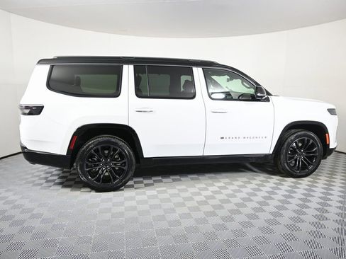 New 2026 Jeep Grand Wagoneer Summit w/ Premium Group III image 7