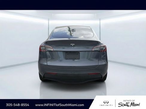Used 2023 Tesla Model Y AWD image 5
