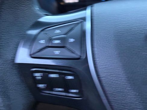 Used 2017 Ford Explorer Limited image 16