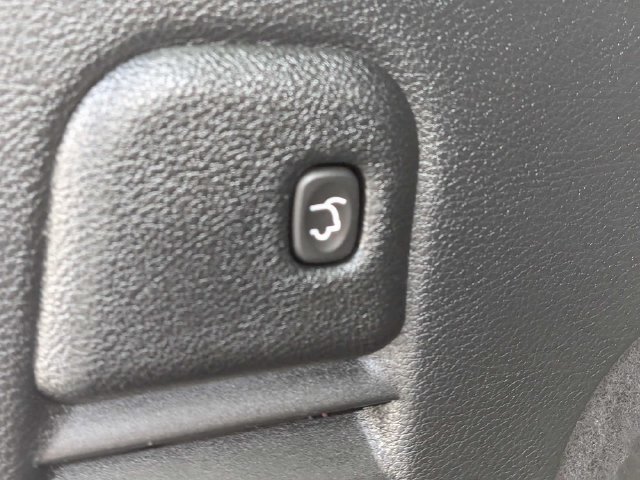 Used 2018 Jeep Grand Cherokee Laredo RWD image 13
