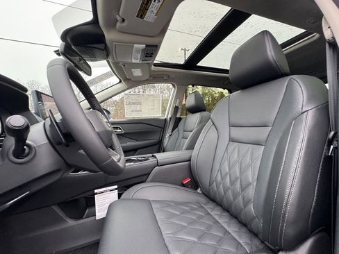 New 2026 Nissan Rogue Platinum w/ Platinum Premium Package AWD/4WD image 16