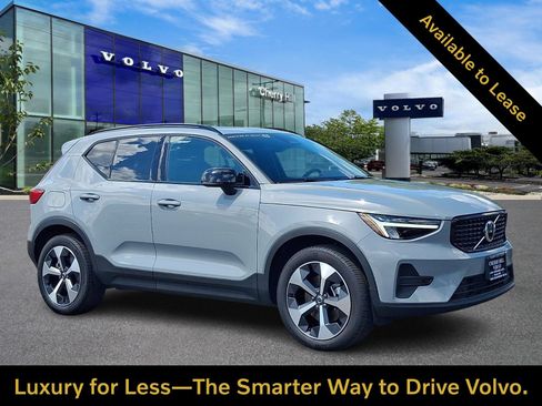 Certified 2026 Volvo XC40 B5 Core w/ Protection Package Premier AWD/4WD image 1