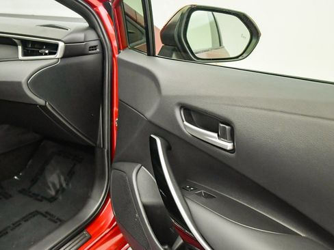 Used 2022 Toyota Corolla XSE image 18