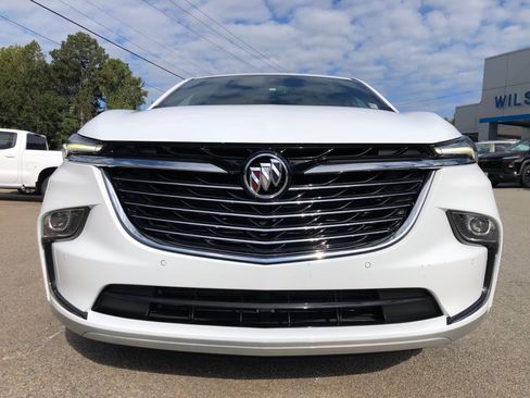 Used 2023 Buick Enclave Essence w/ Experience Buick Package image 2