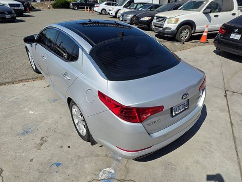Used 2013 Kia Optima EX w/ Premium Pkg FWD image 11