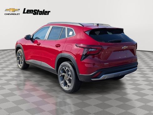 New 2026 Chevrolet Trax LT w/ Sunroof Package image 2