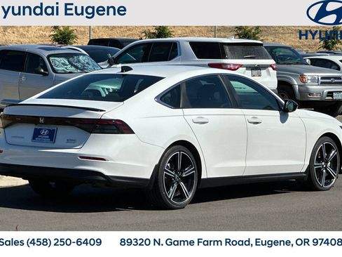 Used 2023 Honda Accord Sport image 3