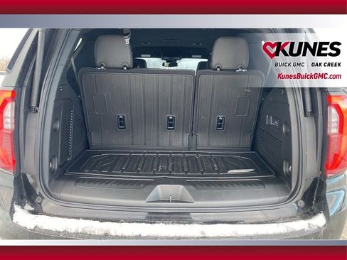 Used 2025 GMC Yukon Elevation w/ LPO, Floor Liner Package image 7