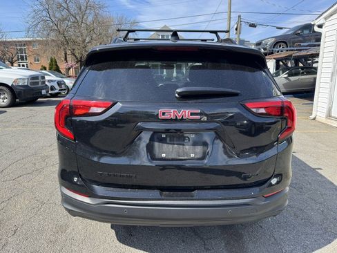 Used 2019 GMC Terrain SLE w/ Driver Convenience Package image 9