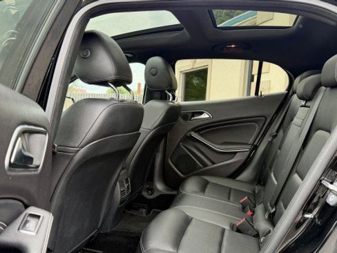 Used 2019 Mercedes-Benz GLA 250 4MATIC image 7