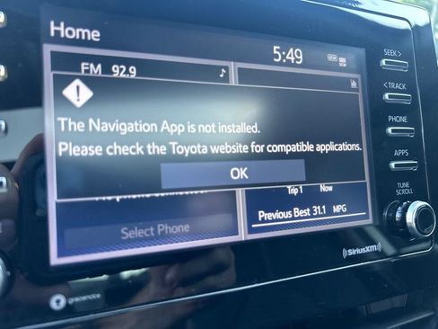 Used 2023 Toyota Camry SE w/ Cold Weather Package FWD image 19