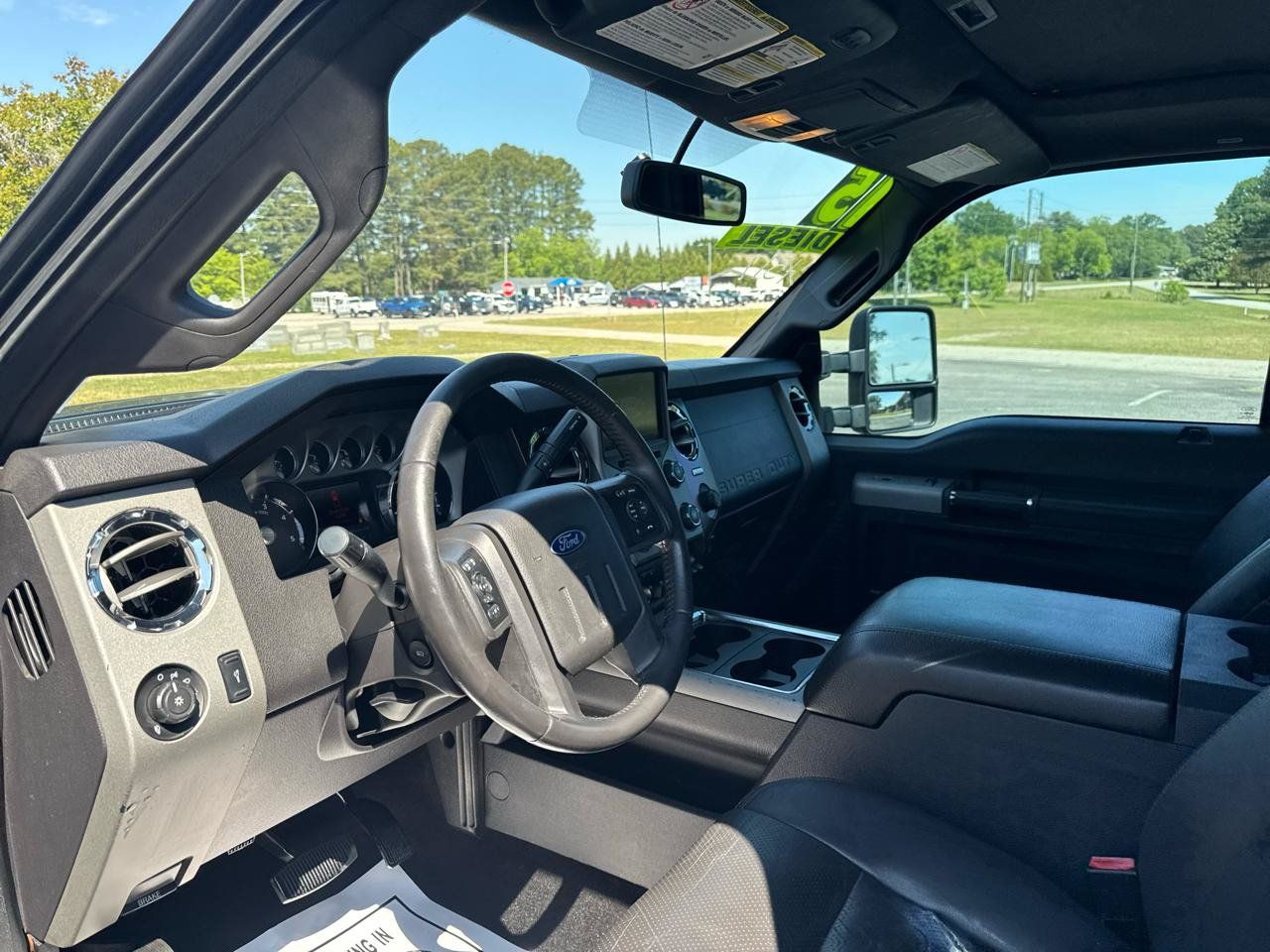 Used 2015 Ford F250 Lariat w/ Lariat Ultimate Package AWD/4WD image 12