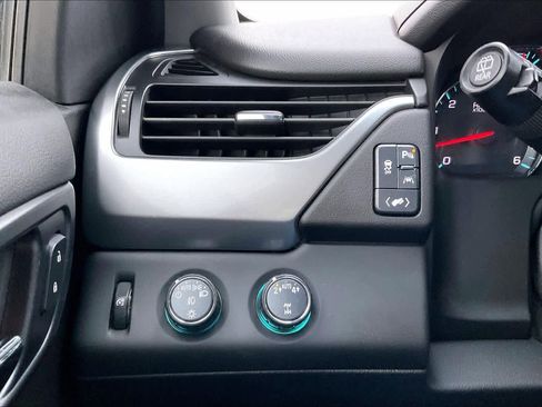 Used 2019 Chevrolet Tahoe Premier AWD/4WD image 33