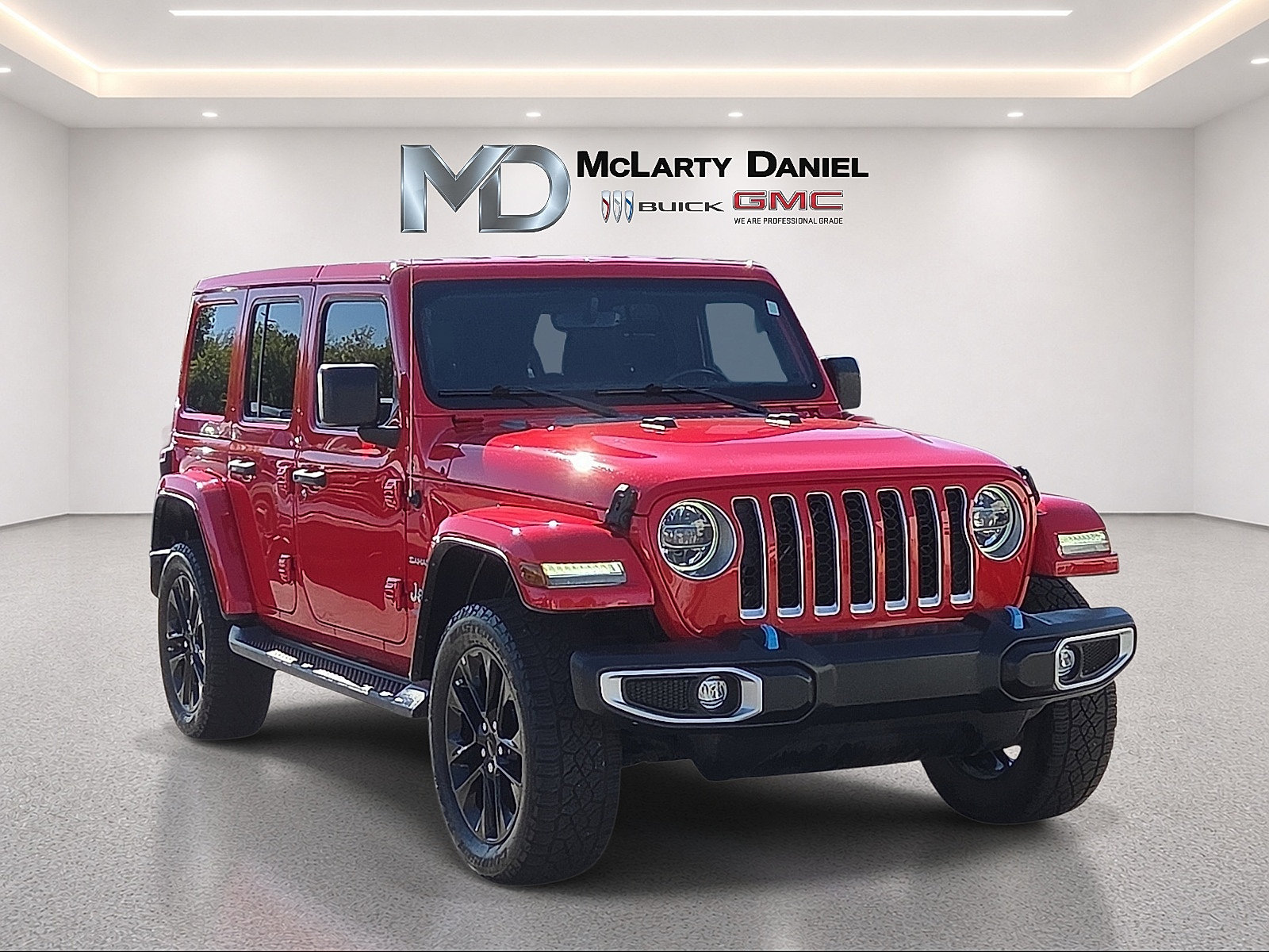 Used 2022 Jeep Wrangler Unlimited Sahara w/ Cold Weather Group AWD/4WD image 1