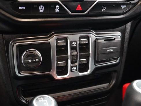 Used 2021 Jeep Wrangler Unlimited Sport image 28