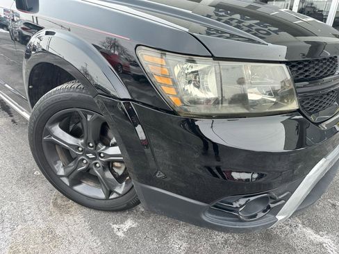 Used 2019 Dodge Journey Crossroad image 3