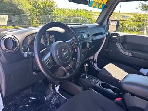 Used 2016 Jeep Wrangler Sport w/ Quick Order Package 24S AWD/4WD image 8