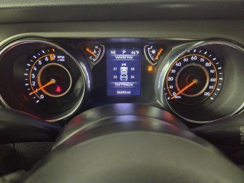 Used 2019 Jeep Wrangler Sport AWD/4WD image 13