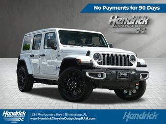 Used 2025 Jeep Wrangler Unlimited Sahara w/ Safety Group AWD/4WD video 1