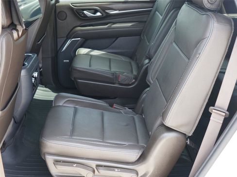 Used 2021 GMC Yukon Denali w/ Denali Ultimate Package AWD/4WD image 23