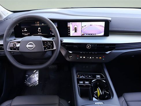 Used 2025 Nissan Murano SL w/ Cargo Package image 14