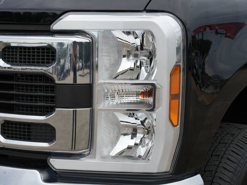 Used 2024 Ford F250 XLT AWD/4WD image 25