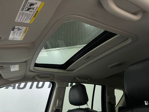 Used 2017 Jeep Compass High Altitude image 11