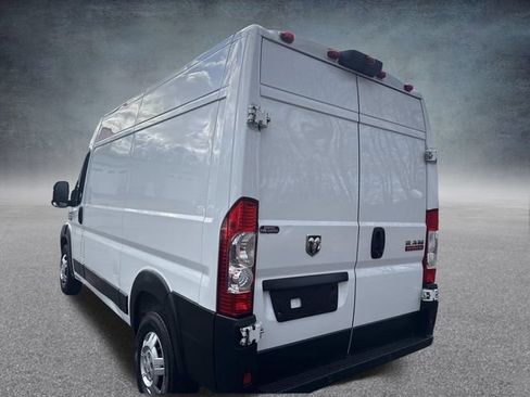 Used 2020 RAM ProMaster 2500 w/ Interior Convenience Group image 11