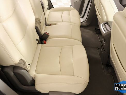 Used 2023 Cadillac XT6 Premium Luxury w/ Technology Package image 16