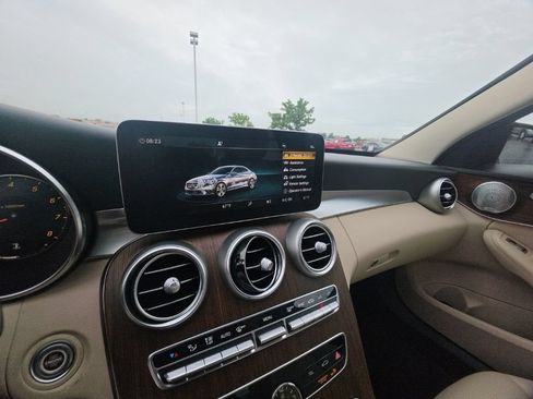 Used 2021 Mercedes-Benz C 300 4MATIC Sedan image 21