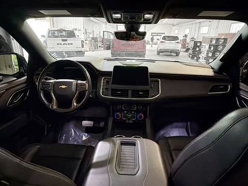 Used 2022 Chevrolet Suburban High Country AWD/4WD image 10
