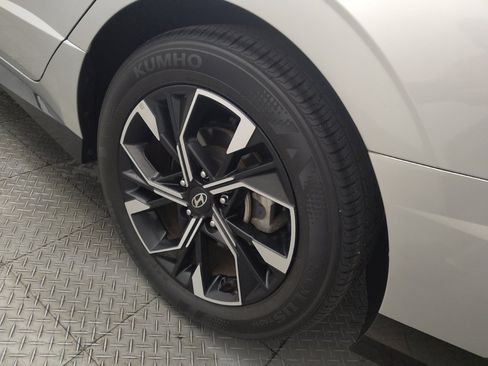 Used 2025 Hyundai Sonata SEL FWD image 31