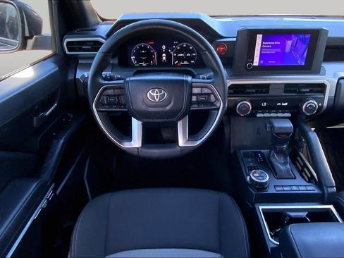 Used 2024 Toyota Tacoma TRD Off-Road AWD/4WD image 6