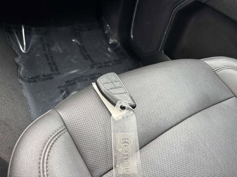 Used 2024 GMC Sierra 1500 SLT image 27