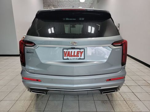 Used 2025 Cadillac XT6 Premium Luxury image 15