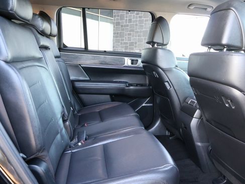 Used 2025 Hyundai Santa Fe Limited image 13