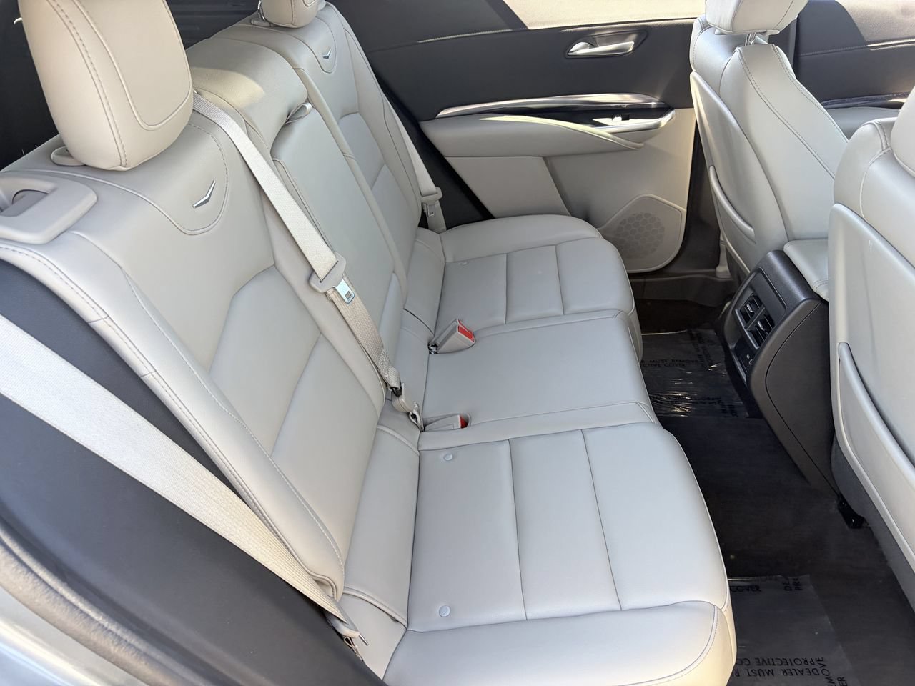 Certified 2023 Cadillac XT4 Luxury w/ Driver Awareness Package FWD image 14