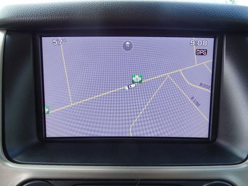 Used 2015 GMC Yukon XL 4x4 Denali image 5