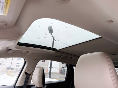 Used 2020 Ford Escape Titanium image 19