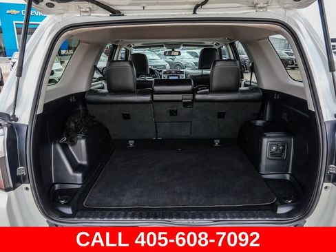 Used 2017 Toyota 4Runner Limited AWD/4WD image 15