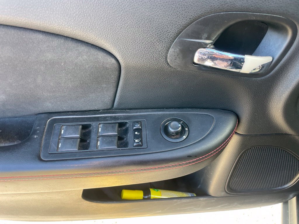Used 2013 Dodge Avenger R/T FWD image 12