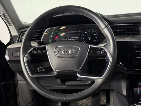 Used 2024 Audi Q8 e-tron Premium Plus w/ Premium Plus Package AWD/4WD image 13