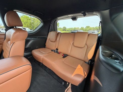 Used 2023 INFINITI QX80 Sensory w/ Cargo Package AWD/4WD image 8