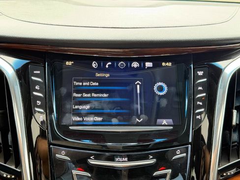 Used 2017 Cadillac Escalade Luxury AWD/4WD image 80