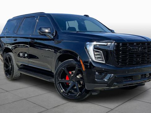 Used 2025 GMC Yukon Denali w/ LPO, Floor Liner Package image 2