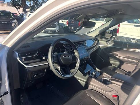 Used 2024 Jeep Grand Cherokee Limited 4xe AWD/4WD image 10