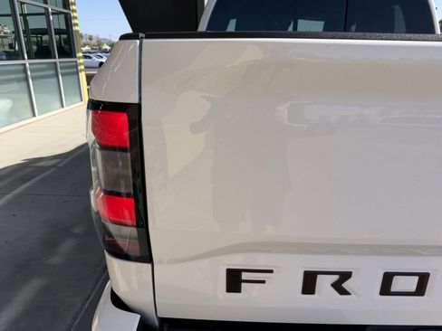 Used 2024 Nissan Frontier PRO-4X w/ Pro Premium Package AWD/4WD image 14