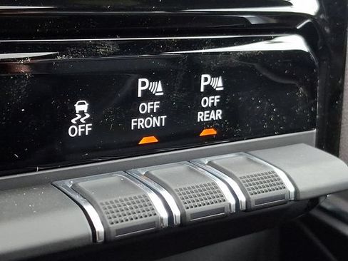 New 2026 RAM 1500 Laramie w/ Bed Utility Group AWD/4WD image 15